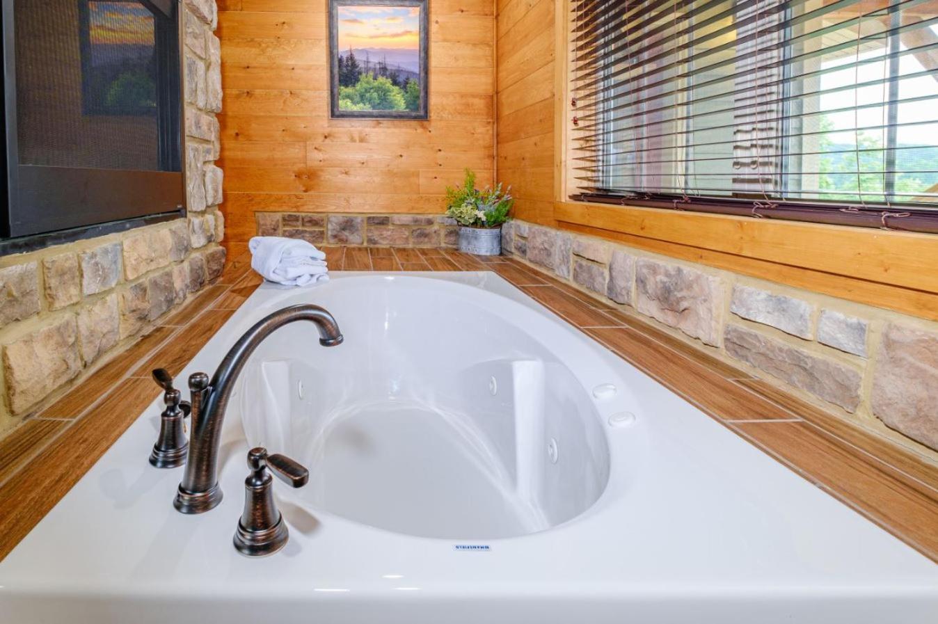 Heaps Of Fun By Eden Crest Villa Gatlinburg Exterior foto